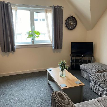 2 Bedroom Flat In Stornoway Town Centre Ngoại thất bức ảnh