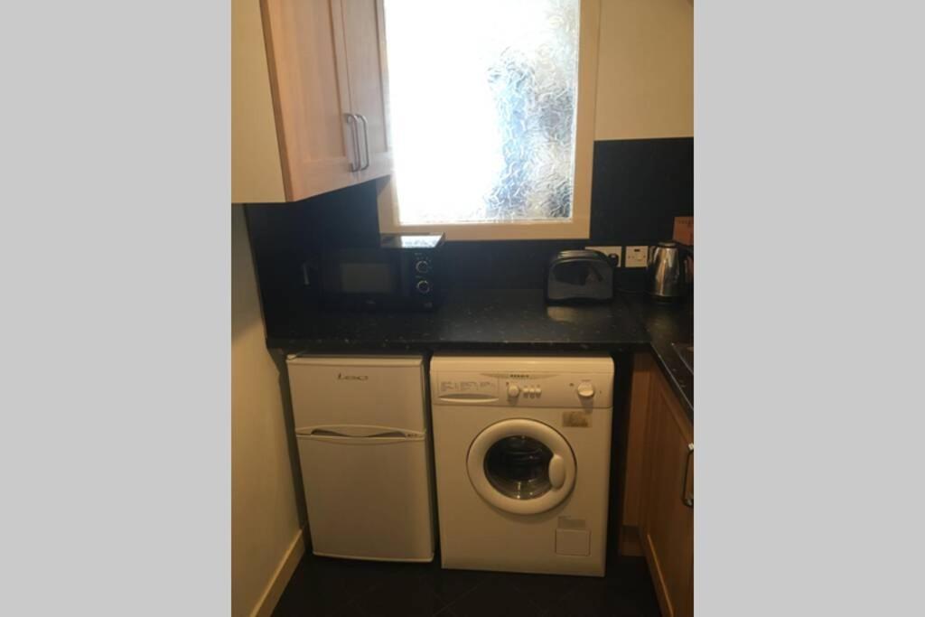 2 Bedroom Flat In Stornoway Town Centre Ngoại thất bức ảnh