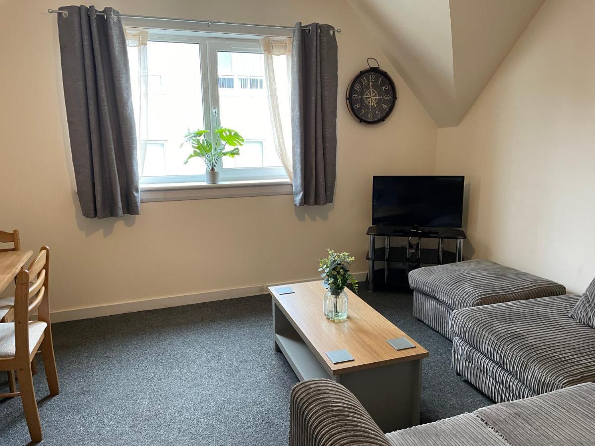 2 Bedroom Flat In Stornoway Town Centre Ngoại thất bức ảnh